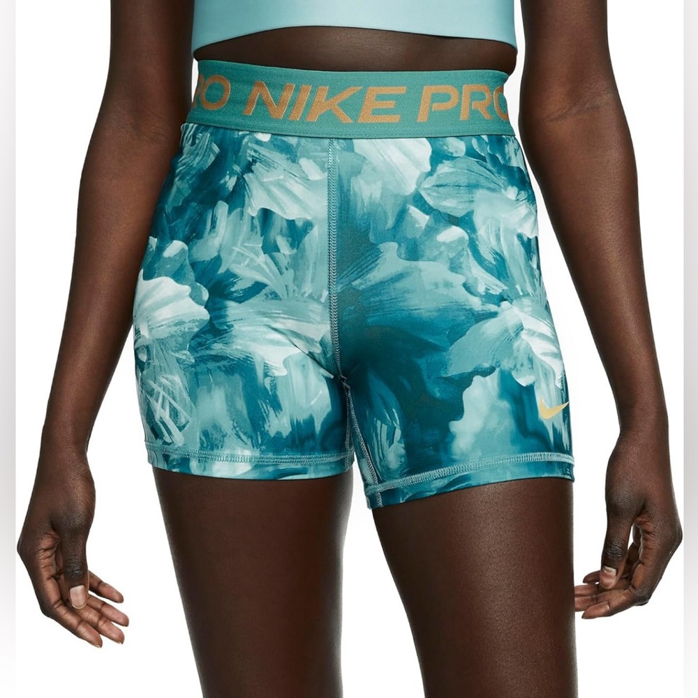 Bundle Nike Pro Women's 5" Shorts & Swoosh Medium-Support Padded Sports Bra - Picture 12 of 14
